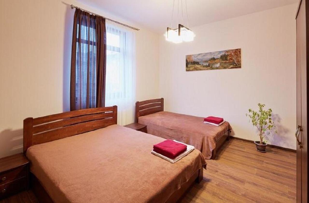 Apartment On Lychakivska Lviv Kültér fotó